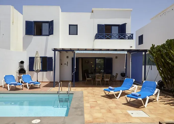 221 - Casa La Vista By Now Ltd *