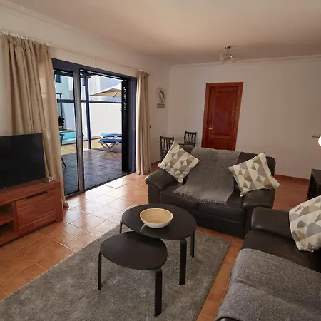 Βίλα 221 - Casa La Vista By Now Ltd